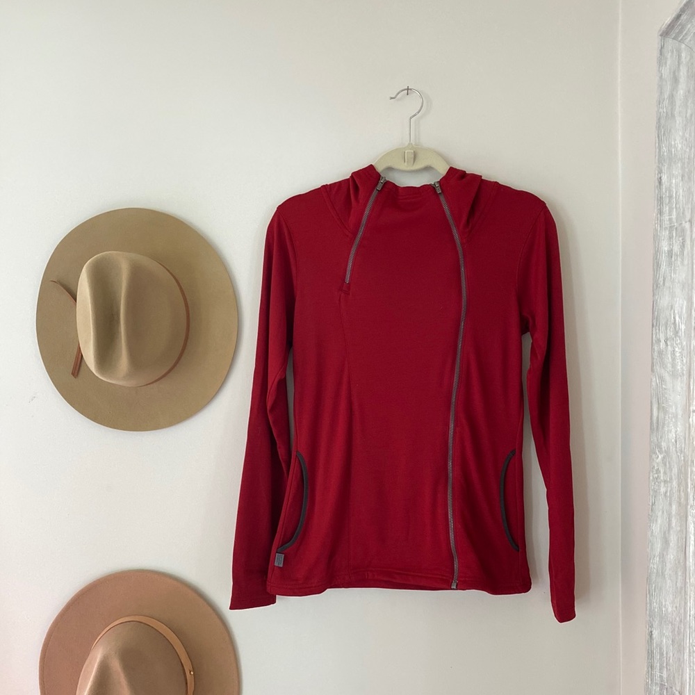 EMS ZIP SWEATER. LIKE NEW!!